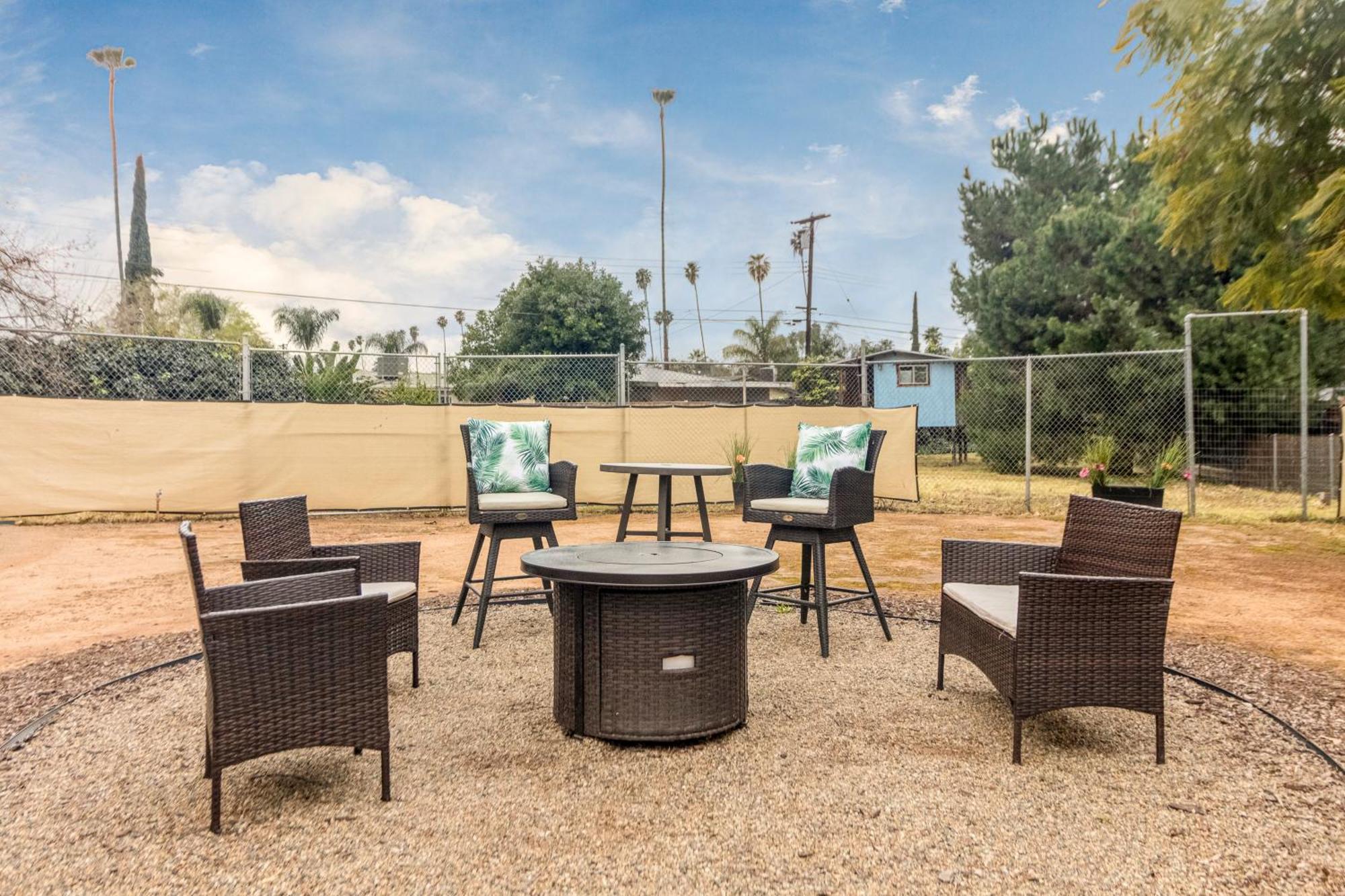 9Min To Univ Of Redlands Spacious Boho Home 5Min To Downtown Discounts Buitenkant foto
